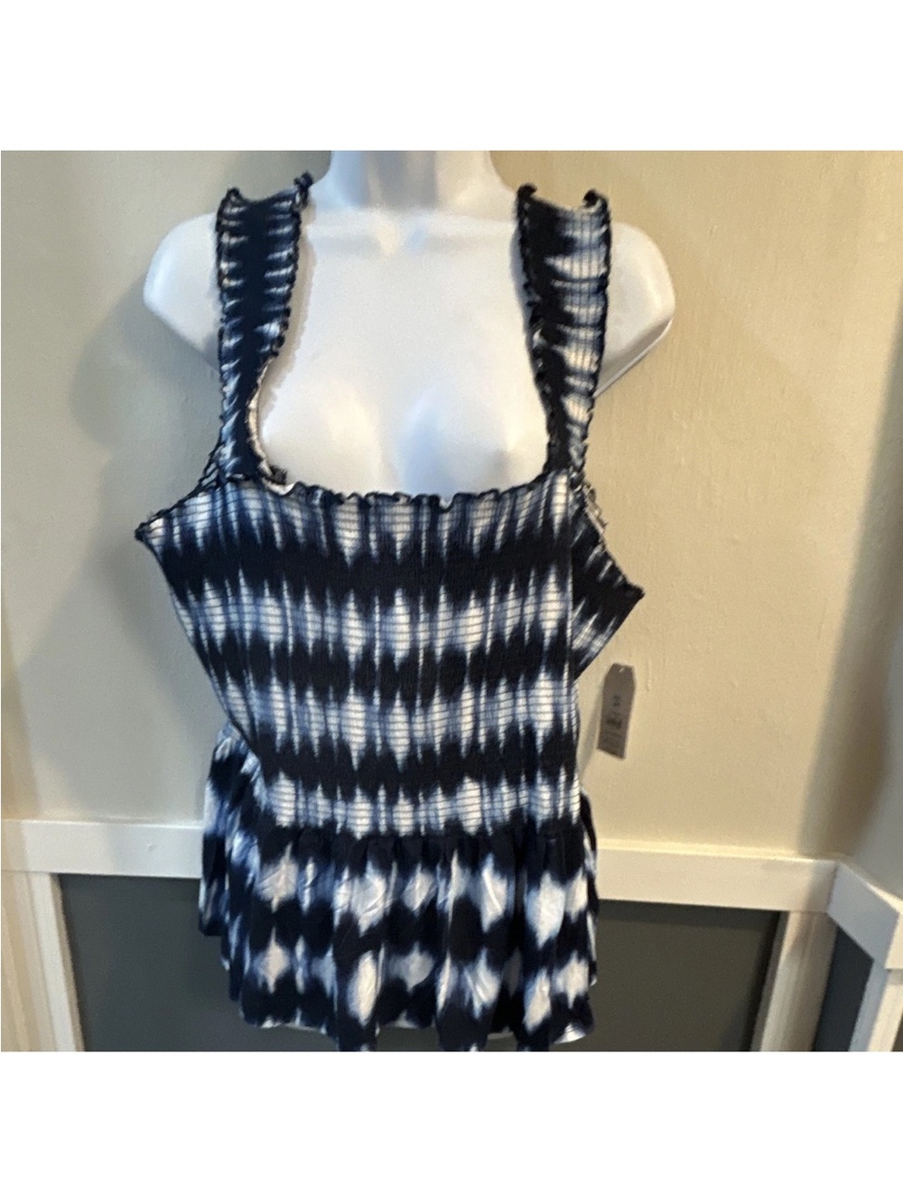 Time and Tru Navy and White Tie-Dye Smocked Peplum Tank
